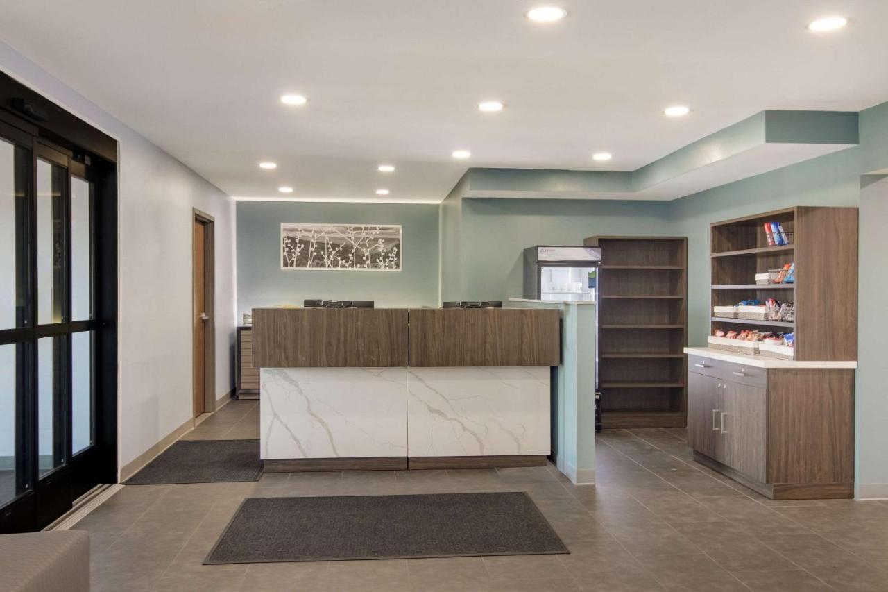 Sleep Inn & Suites Clarion, Pa Near I-80 エクステリア 写真