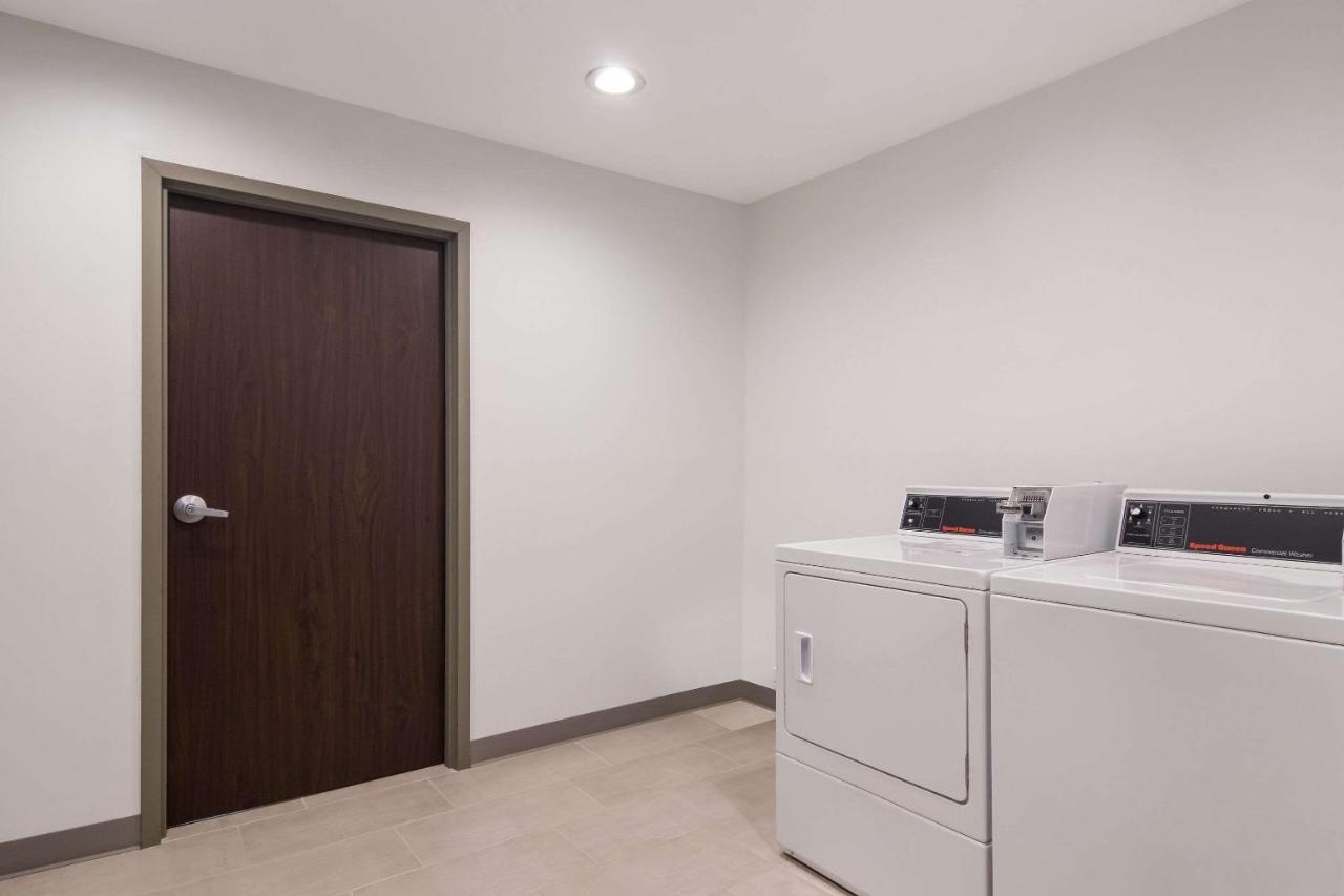 Sleep Inn & Suites Clarion, Pa Near I-80 エクステリア 写真